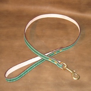 Dog Lead in Green Leather with Solid Brass Trigger Hook to suit SMALL dogs